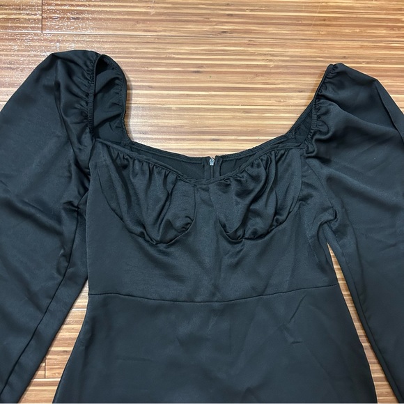 Black Long Sleeve Mini Dress - Picture 4 of 8